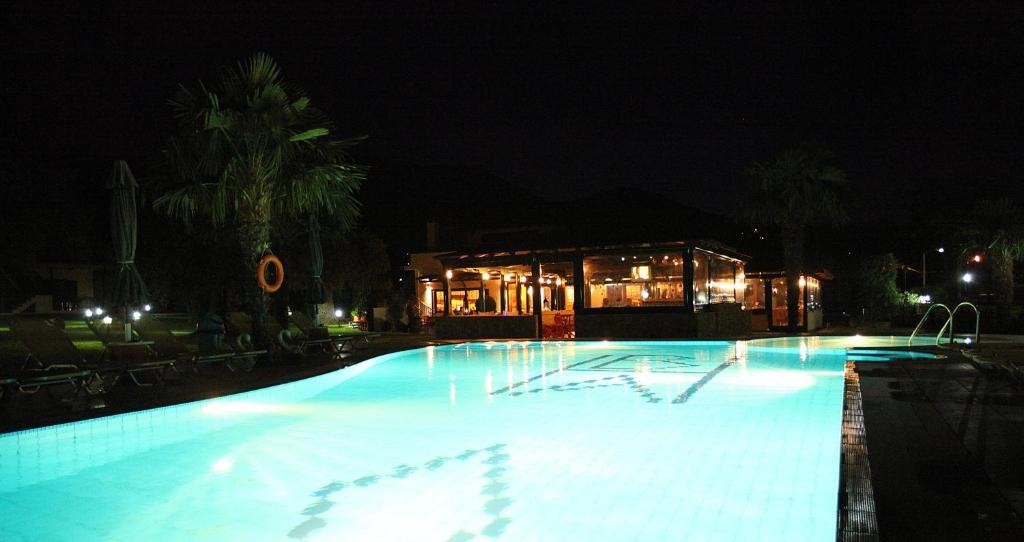 Ariadni Hotel Bungalows Скала-Потамьяс Екстер'єр фото